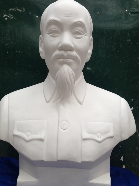 Tượng Bác Hồ Thạch Cao